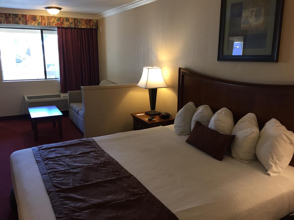 Chula Vista Inn Ngoại thất bức ảnh